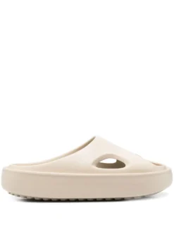 Men Axel Arigato Cut-out Sliders